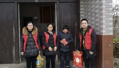 立信建設(shè)集團(tuán)慰問(wèn)困難群眾，開展“暖心結(jié)對(duì)”工作
