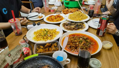 立信丨從舌尖到心尖的溫暖——團(tuán)支部"好好吃飯"派對(duì)全記錄